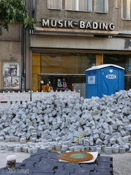 Berlin - Thomasstraße - Musik-Bading