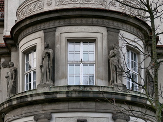 Berlin - Neue Krugallee - Rathaus Treptow